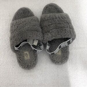 UGG Women’s Size 6 Fluff Yeah Grey Slide Slippers Comfort Faux Fur